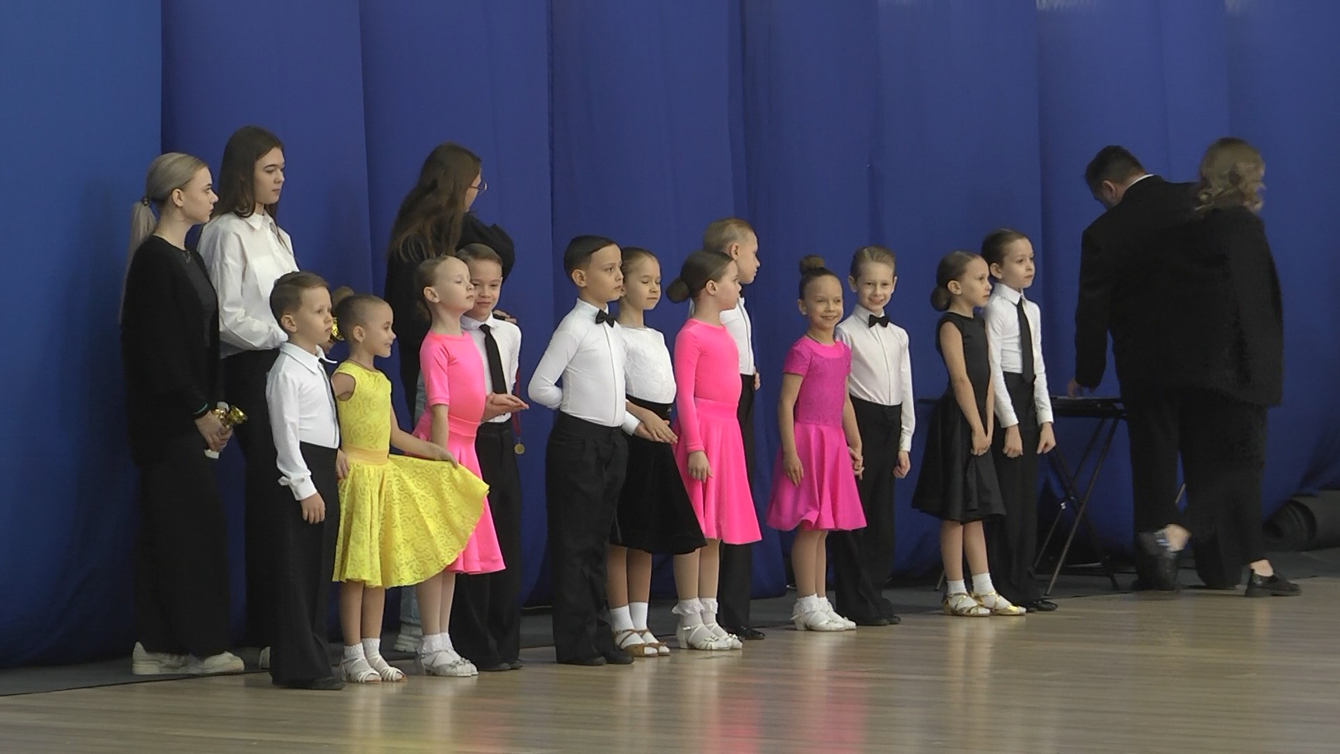 В Волгограде прошли соревнования по танцевальному спорту «Звездный Старт 2024»